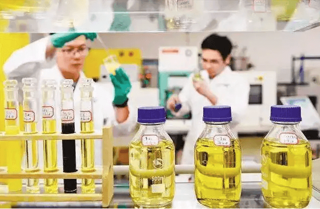 （圖：礦物油消泡劑實(shí)驗(yàn)測(cè)試）