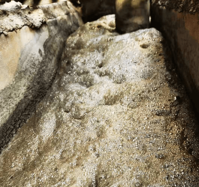 （圖：脫硫塔起泡現(xiàn)場）